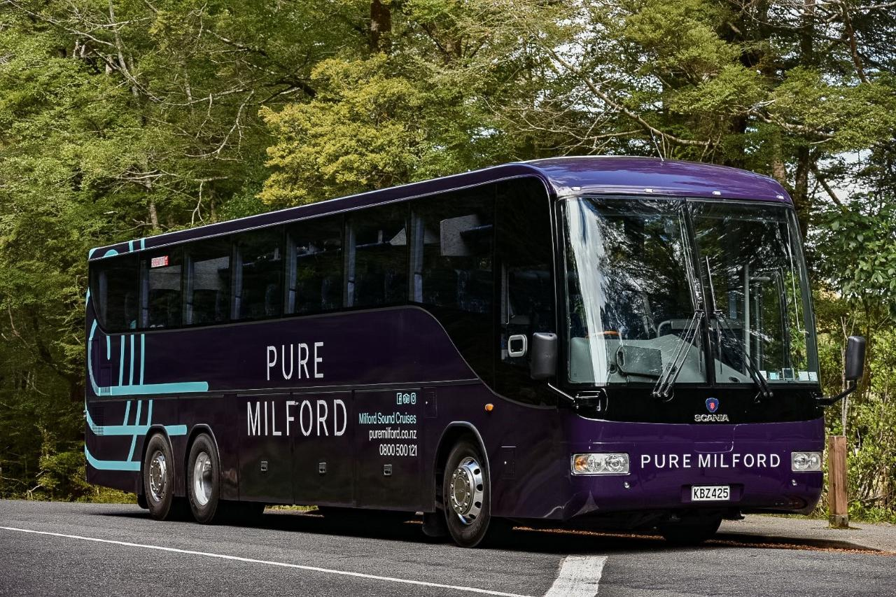 2. Coach Cruise Coach dep. Queenstown - Photo 1 of 11